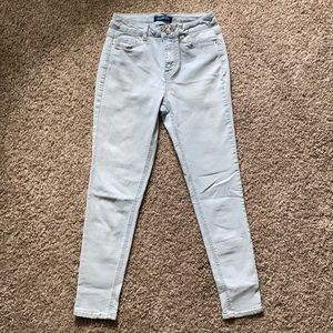 Light Wash Denim Jeans | Size 5 (fit small)